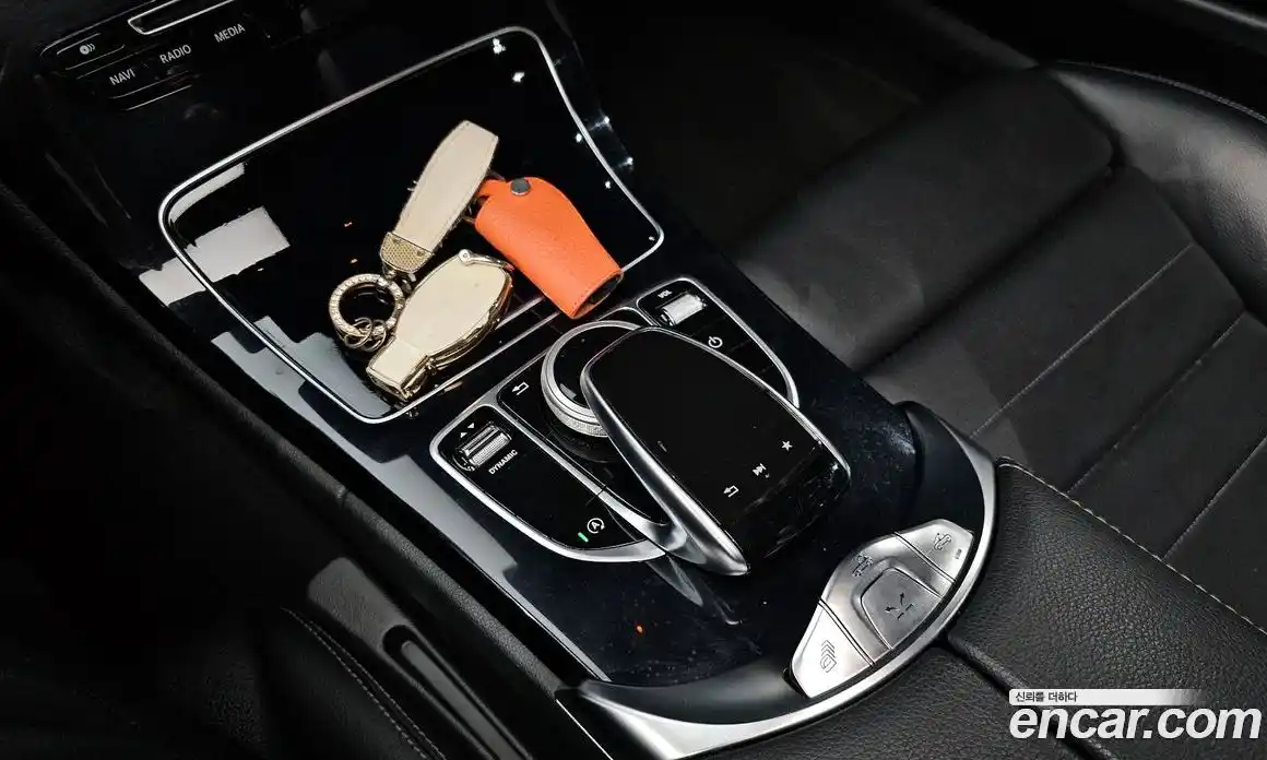 Mercedes-Benz C-Class 2017 2.0 гидро, фото 17 Mercedes-Benz C-Class 2017 2.0 гидро, фото 17