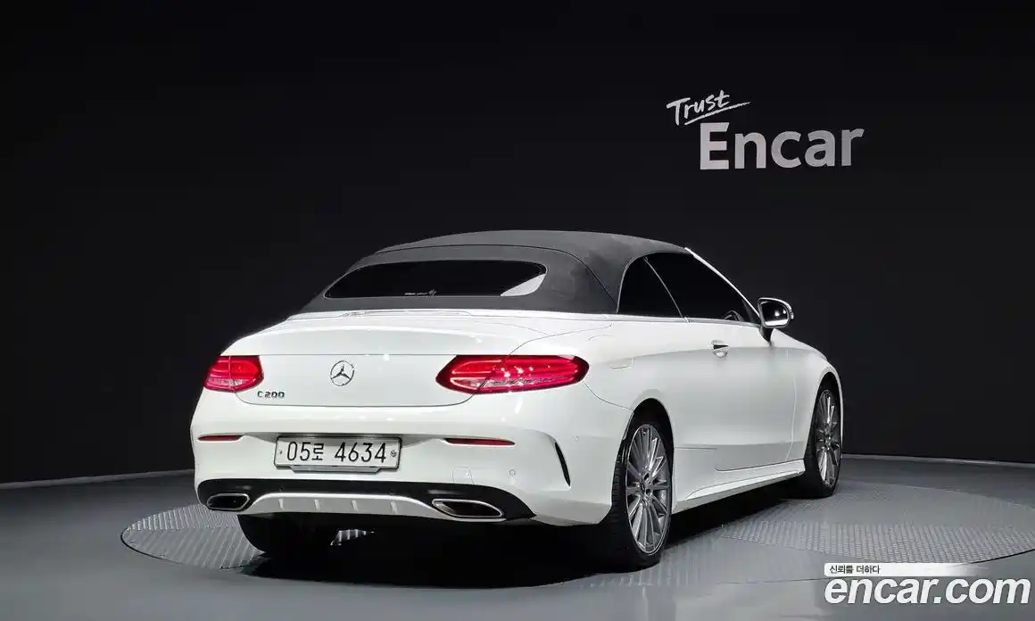Mercedes-Benz C-Class 2017 2.0 гидро, фото 2 Mercedes-Benz C-Class 2017 2.0 гидро, фото 2
