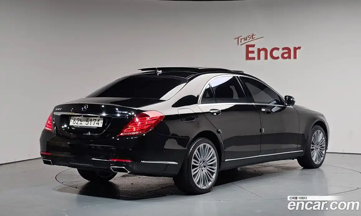 Mercedes-Benz S-Class 2017 4.7 гидро, фото 1 Mercedes-Benz S-Class 2017 4.7 гидро, фото 1