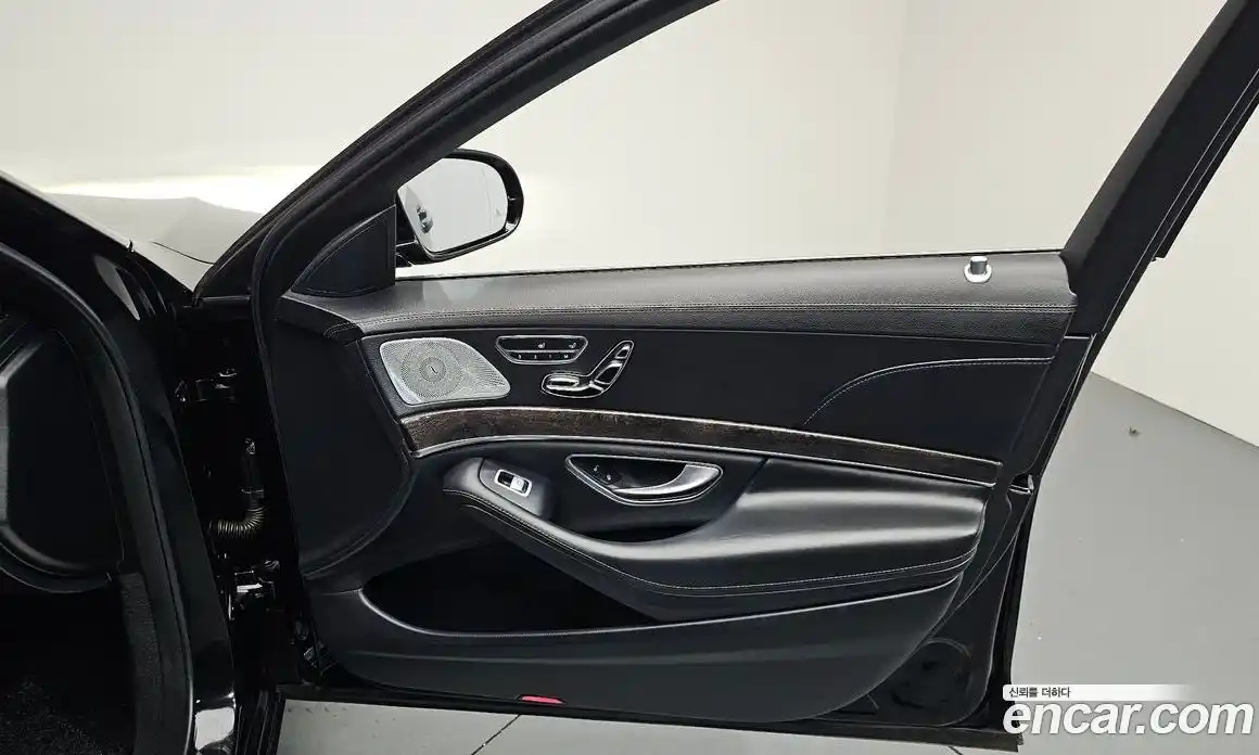 Mercedes-Benz S-Class 2017 4.7 гидро, фото 13 Mercedes-Benz S-Class 2017 4.7 гидро, фото 13