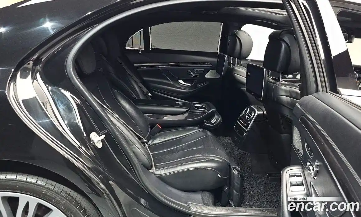 Mercedes-Benz S-Class 2017 4.7 гидро, фото 16 Mercedes-Benz S-Class 2017 4.7 гидро, фото 16