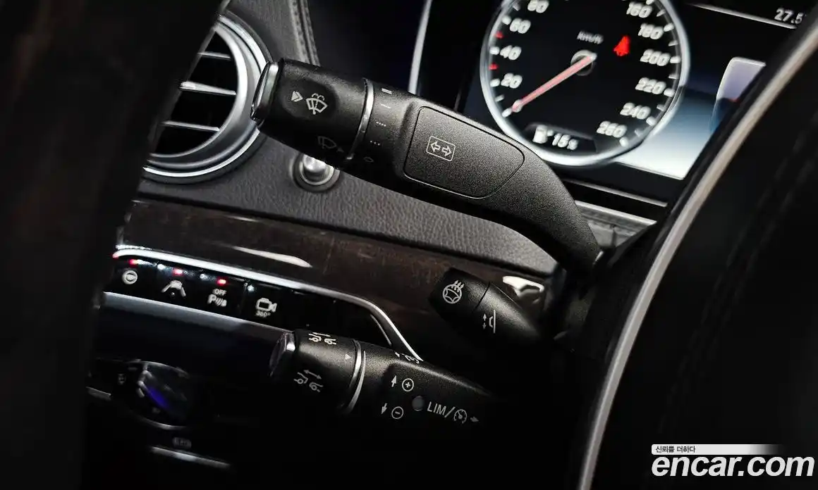 Mercedes-Benz S-Class 2017 4.7 гидро, фото 35 Mercedes-Benz S-Class 2017 4.7 гидро, фото 35