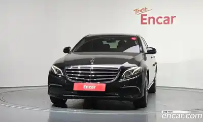 Mercedes-Benz E-Class 2018 3.0 автомат (гидро), миниатюра 3