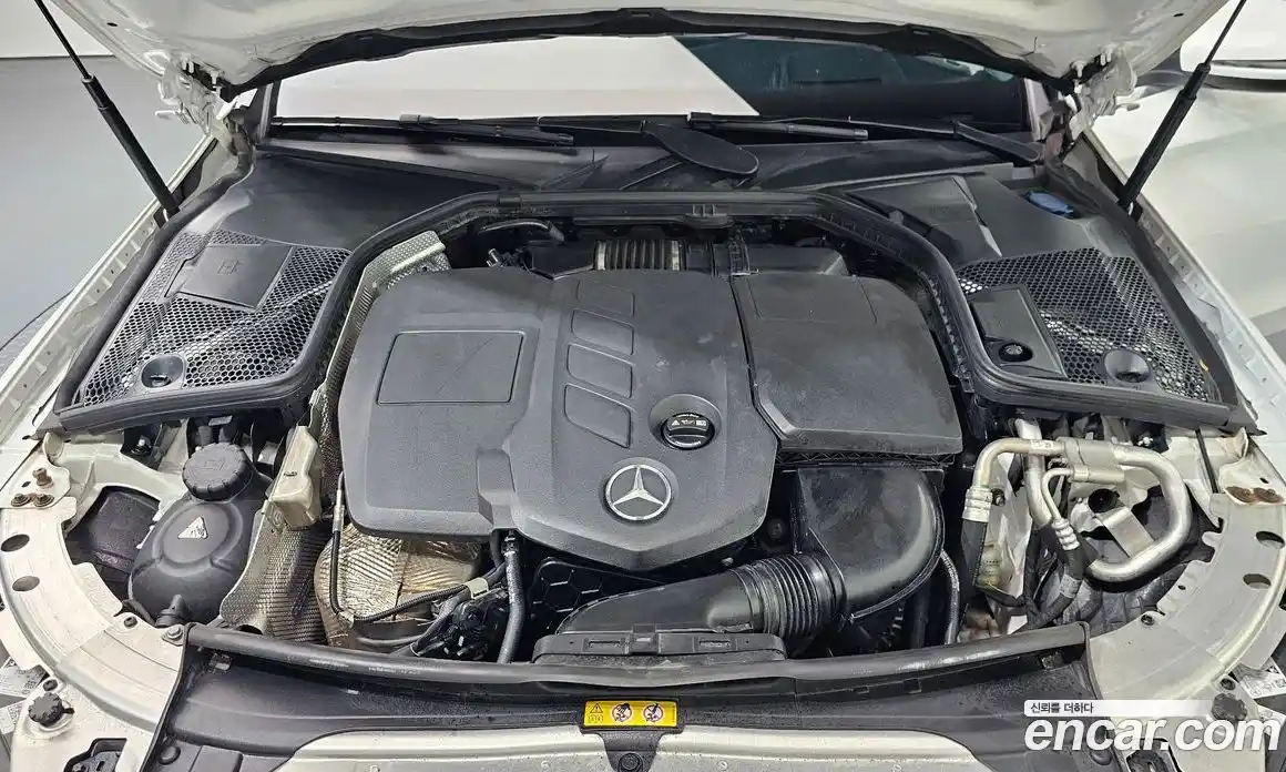 Mercedes-Benz C-Class 2020 1.9 гидро, фото 6 Mercedes-Benz C-Class 2020 1.9 гидро, фото 6