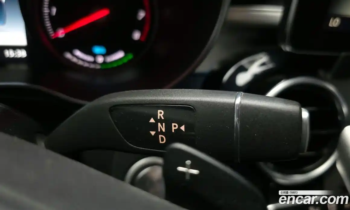 Mercedes-Benz GLC-Class 2019 2.0 гидро, фото 12 Mercedes-Benz GLC-Class 2019 2.0 гидро, фото 12