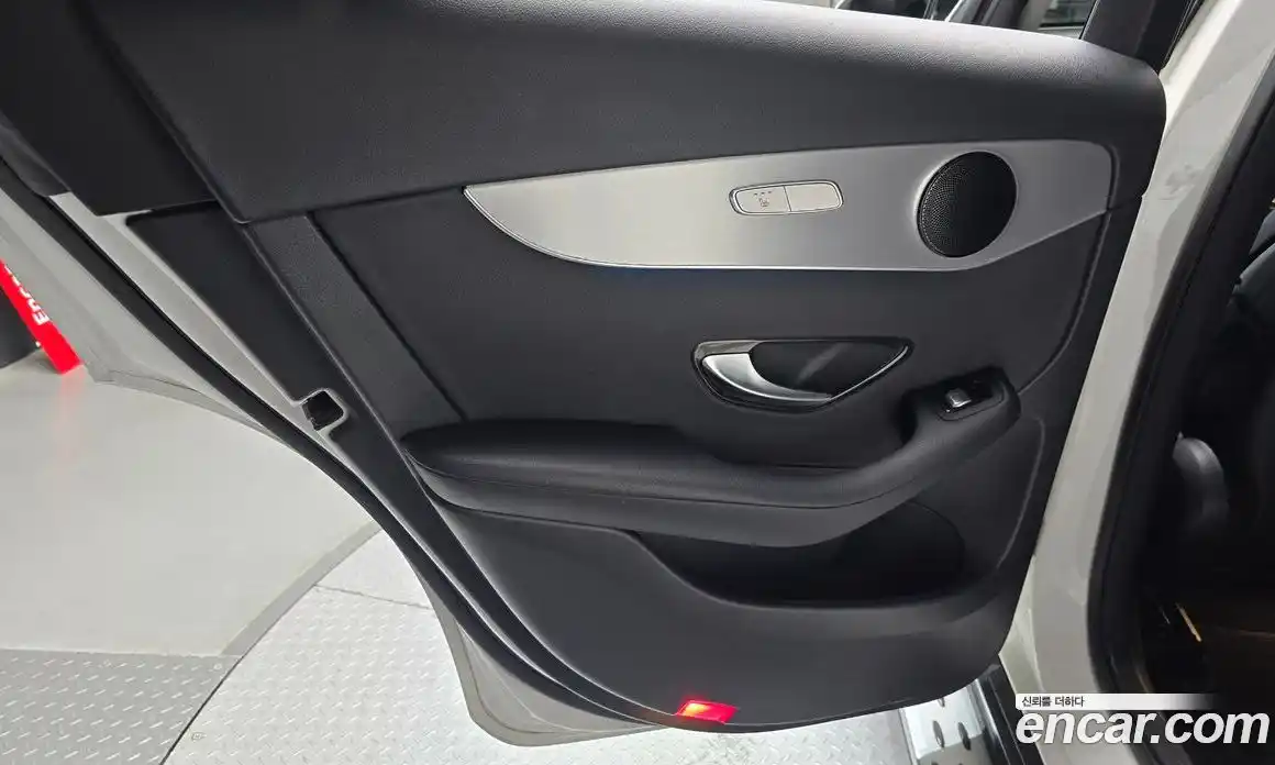 Mercedes-Benz GLC-Class 2019 2.0 гидро, фото 15 Mercedes-Benz GLC-Class 2019 2.0 гидро, фото 15