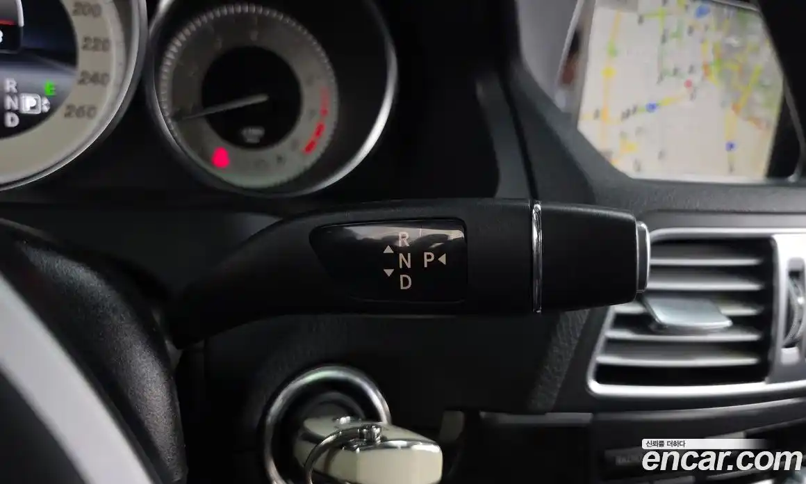 Mercedes-Benz E-Class 2013 2.0 автомат (гидро), фото 9