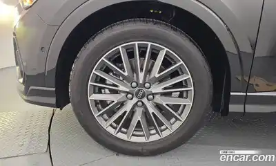Audi Q3 2025 2.0 автомат (гидро), миниатюра 5