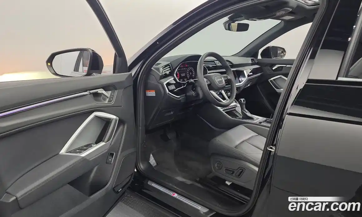 Audi Q3 2025 2.0 автомат (гидро), фото 10