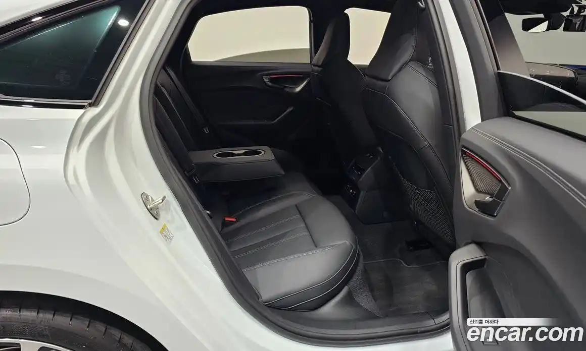 Audi A5 2025 2.0 автомат (гидро), фото 11