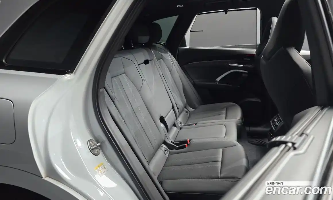 Audi Q5 2025 2.0 автомат (гидро), фото 17