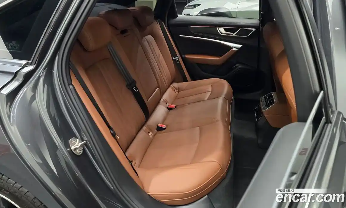 Audi A6 2022 2.0 автомат (гидро), фото 16