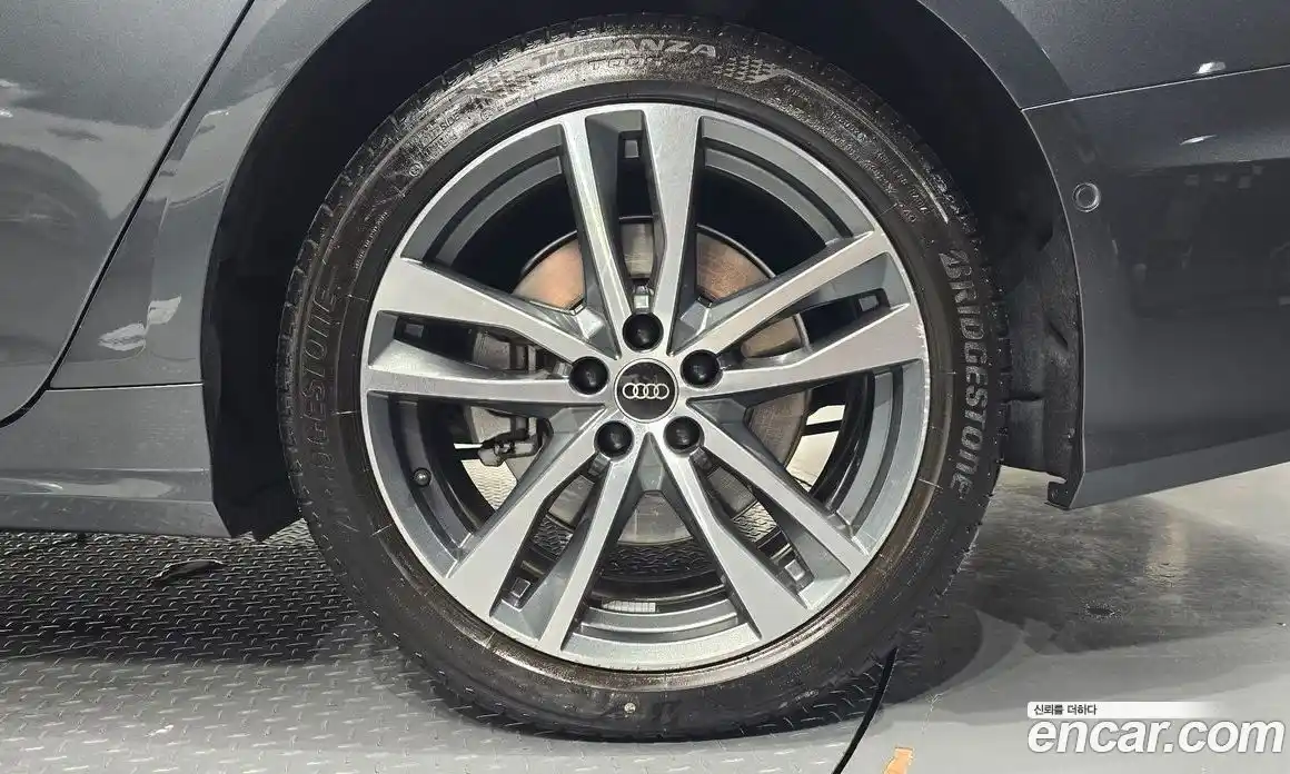 Audi A6 2022 2.0 автомат (гидро), фото 7