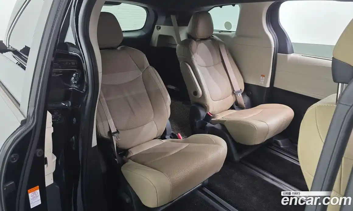 Toyota Sienna 2021 2.5 автомат (гидро), фото 16 Toyota Sienna 2021 2.5 автомат (гидро), фото 16