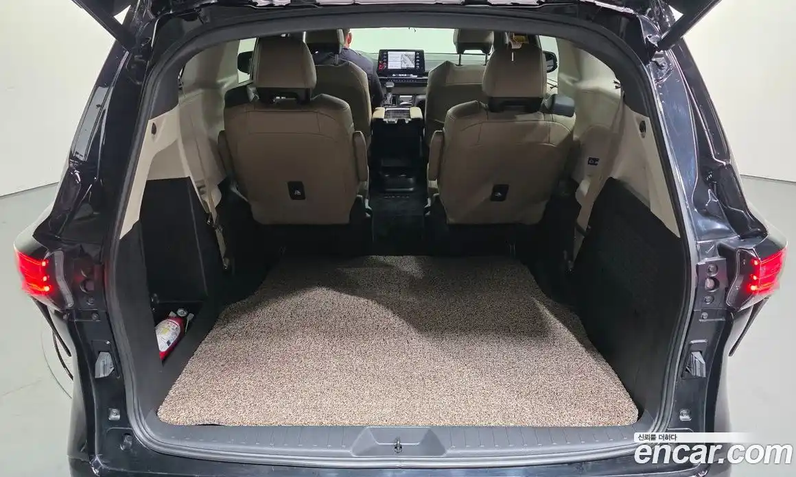 Toyota Sienna 2021 2.5 автомат (гидро), фото 27 Toyota Sienna 2021 2.5 автомат (гидро), фото 27