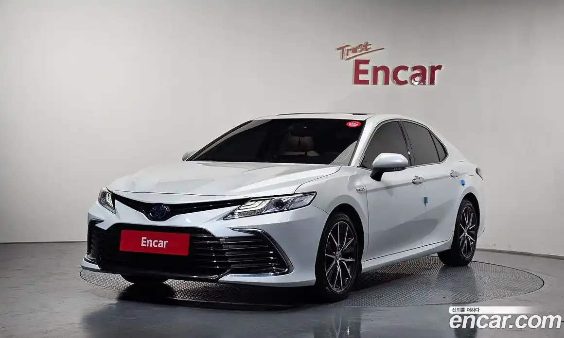 Toyota Camry 2024 2.5 автомат (гидро), фото 1 Toyota Camry 2024 2.5 автомат (гидро), фото 1