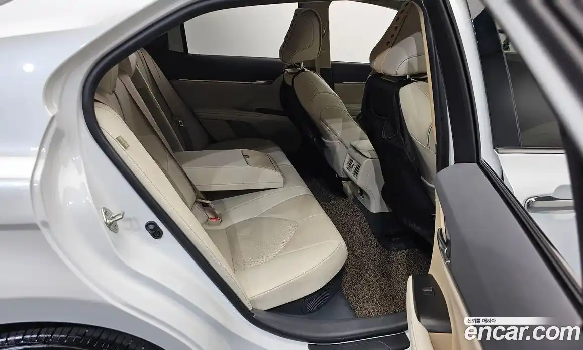 Toyota Camry 2024 2.5 автомат (гидро), фото 17 Toyota Camry 2024 2.5 автомат (гидро), фото 17