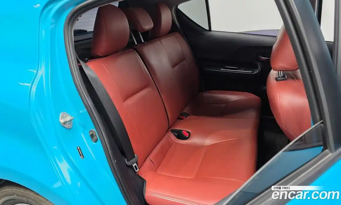 Toyota Prius 2018 1.5 автомат (гидро), фото 11 Toyota Prius 2018 1.5 автомат (гидро), фото 11