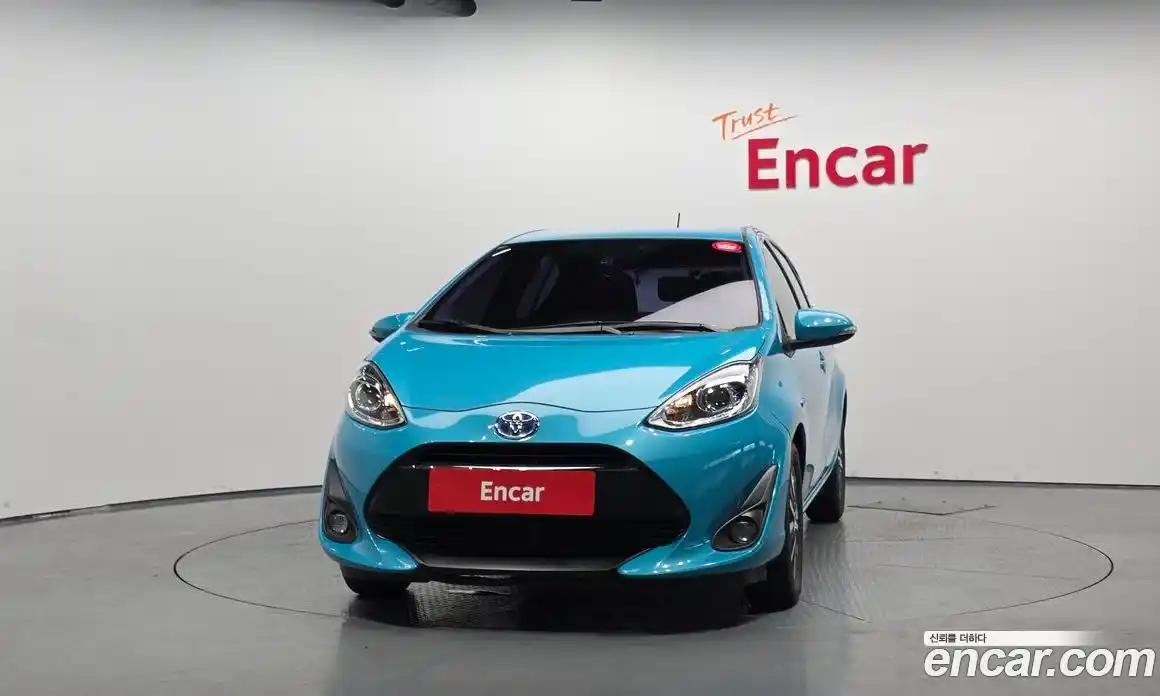Toyota Prius 2018 1.5 автомат (гидро), фото 3 Toyota Prius 2018 1.5 автомат (гидро), фото 3