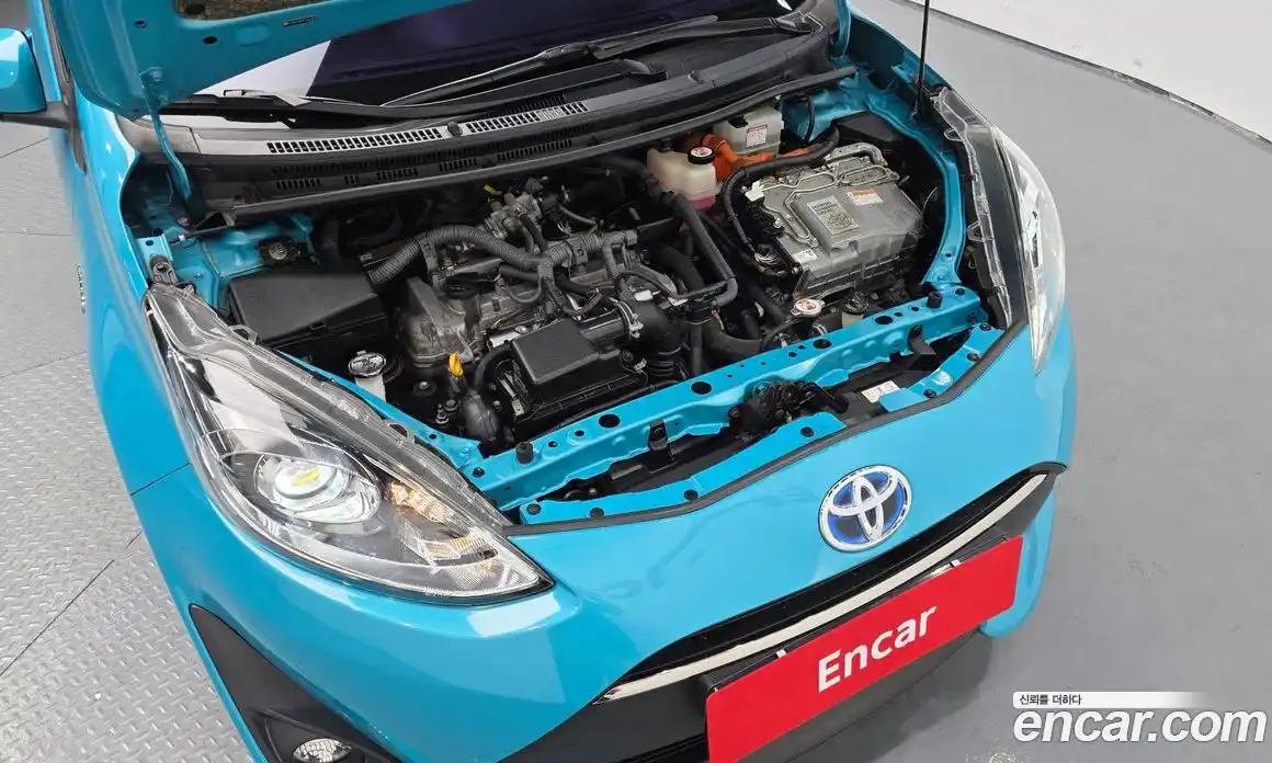 Toyota Prius 2018 1.5 автомат (гидро), фото 6 Toyota Prius 2018 1.5 автомат (гидро), фото 6