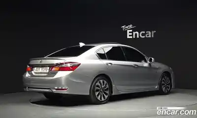 Honda Accord 2017 2.0 автомат (гидро), миниатюра 2