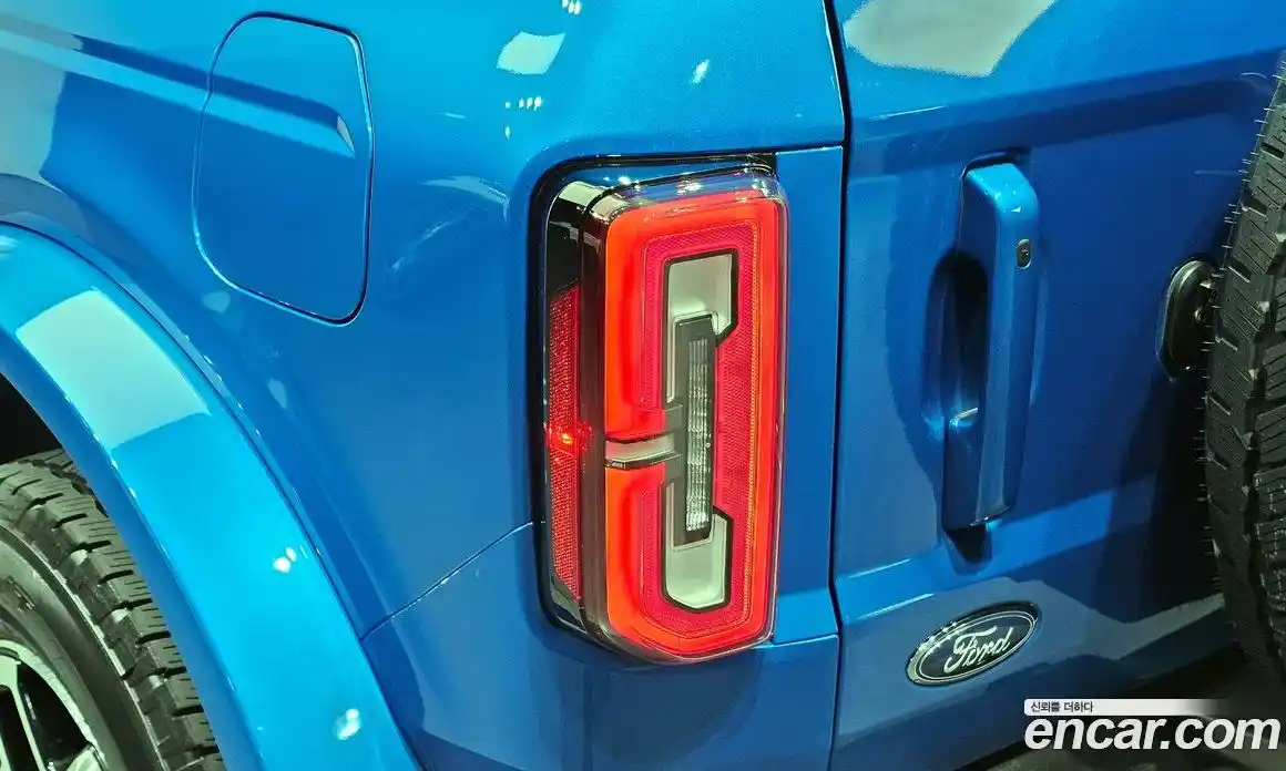 Ford Bronco 2024 2.3 автомат (гидро), фото 8