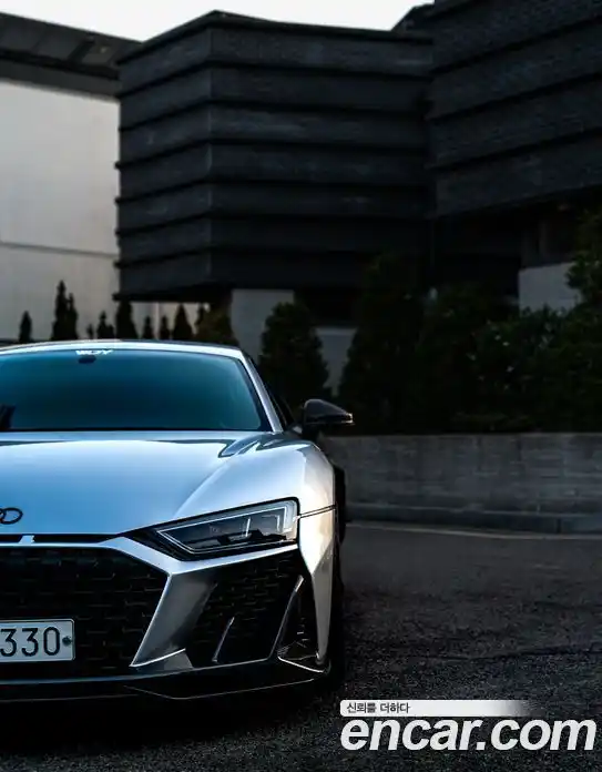 Audi R8 2017 5.2 автомат (гидро), фото 3