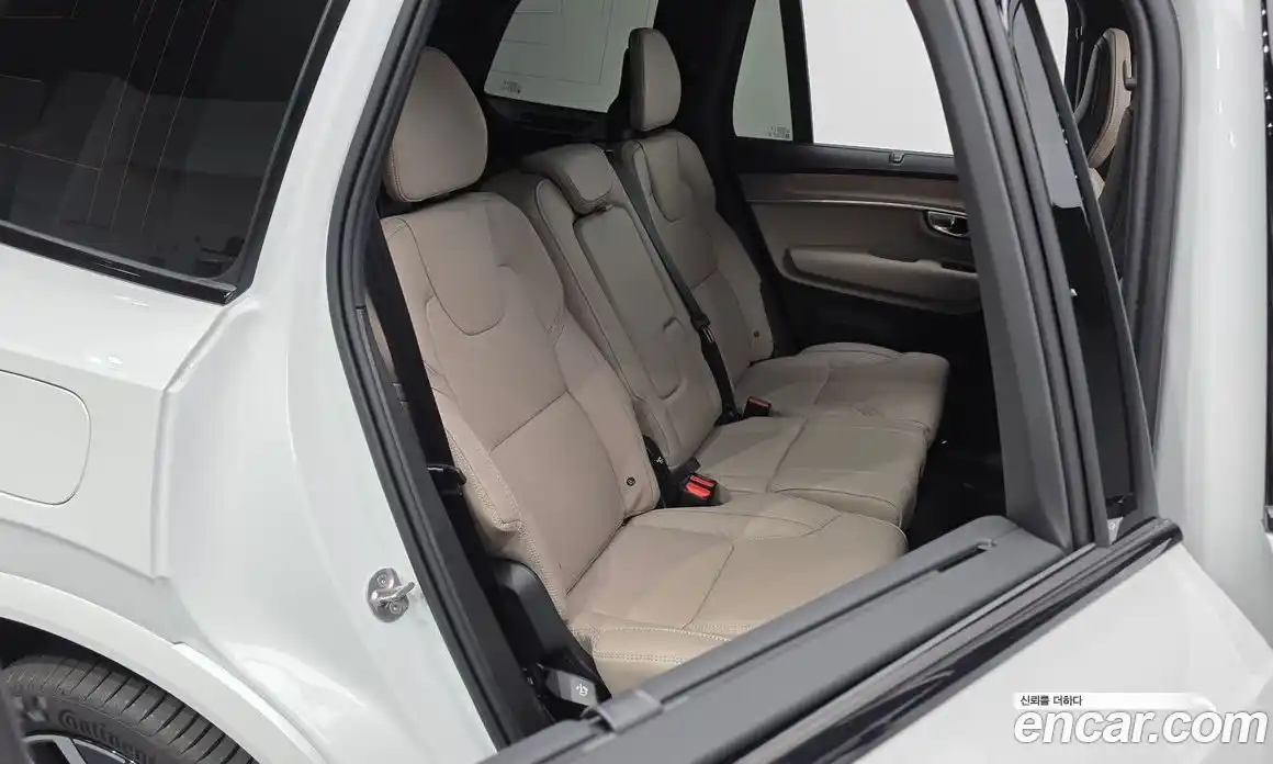 Volvo XC90 2026 2.0 автомат (гидро), фото 11