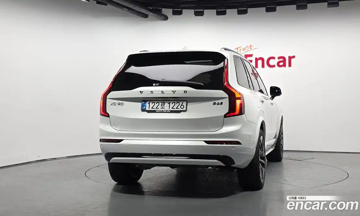 Volvo XC90 2026 2.0 автомат (гидро), фото 4