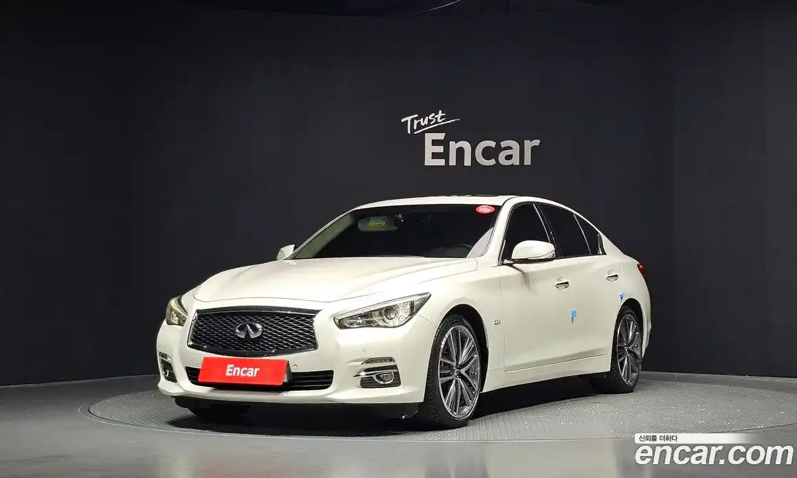 Infiniti Q50 2016 2.1 автомат (гидро), фото 1 Infiniti Q50 2016 2.1 автомат (гидро), фото 1
