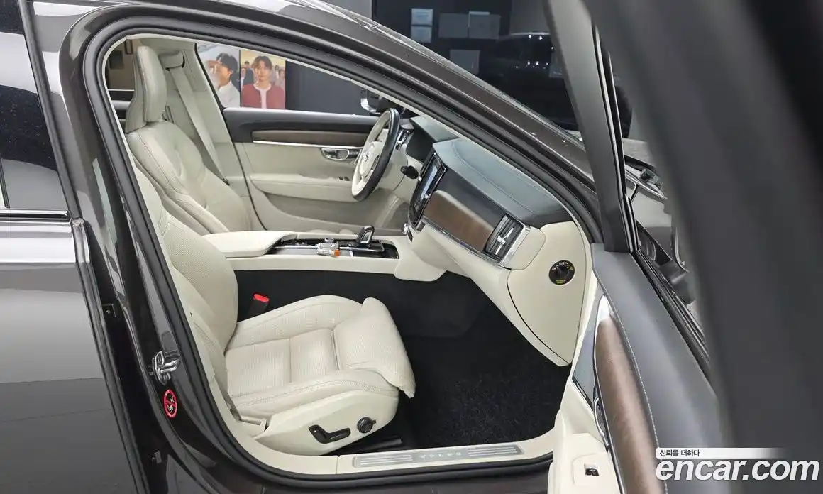 Volvo V90 2021 2.0 автомат (гидро), фото 16