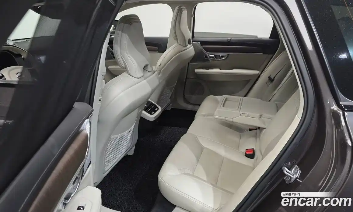 Volvo V90 2021 2.0 автомат (гидро), фото 18