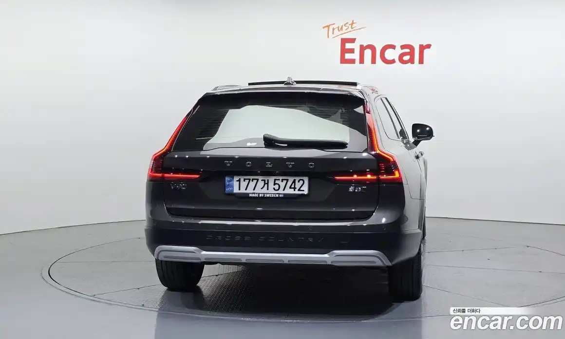 Volvo V90 2021 2.0 автомат (гидро), фото 4