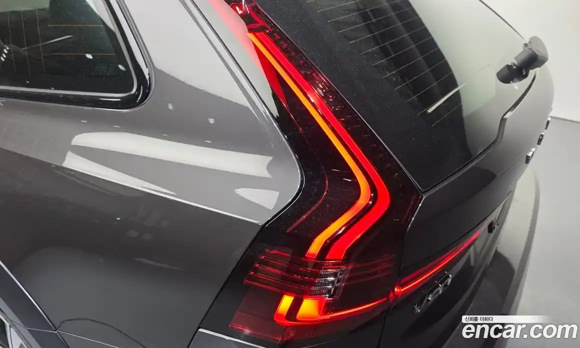 Volvo V90 2021 2.0 автомат (гидро), фото 9