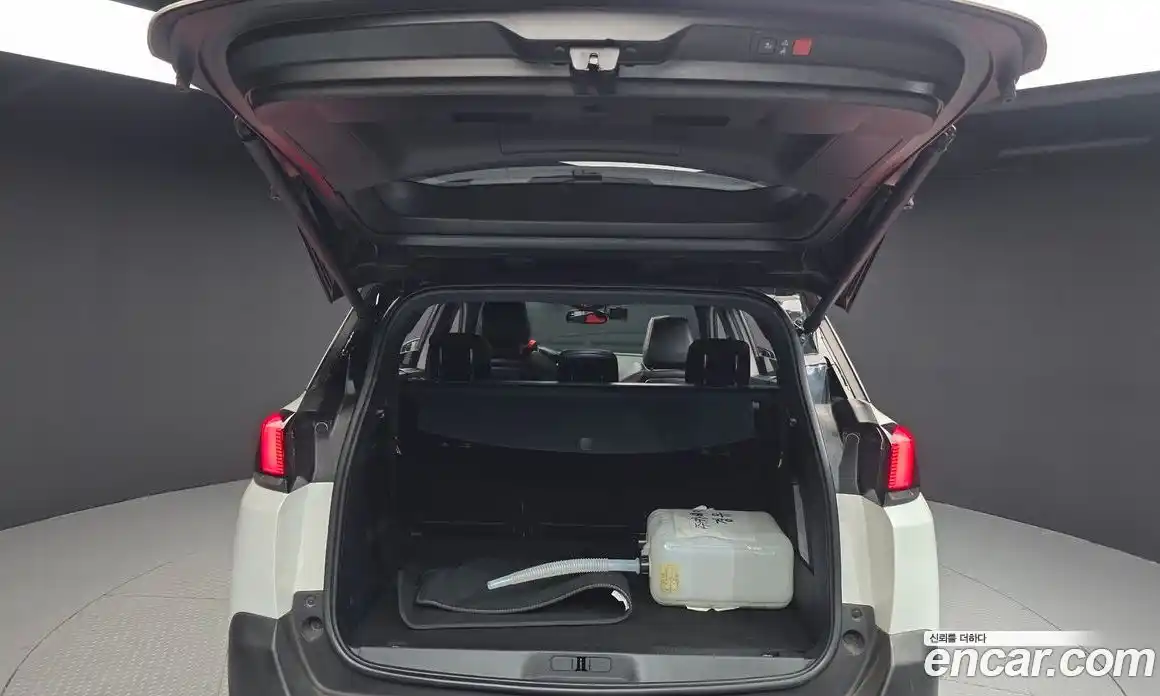Peugeot 5008 2018 1.6 автомат (гидро), фото 20