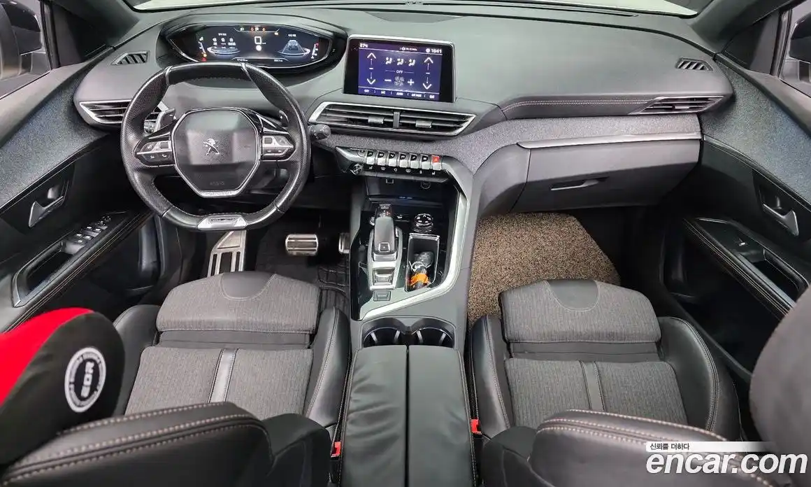 Peugeot 5008 2018 1.6 автомат (гидро), фото 7