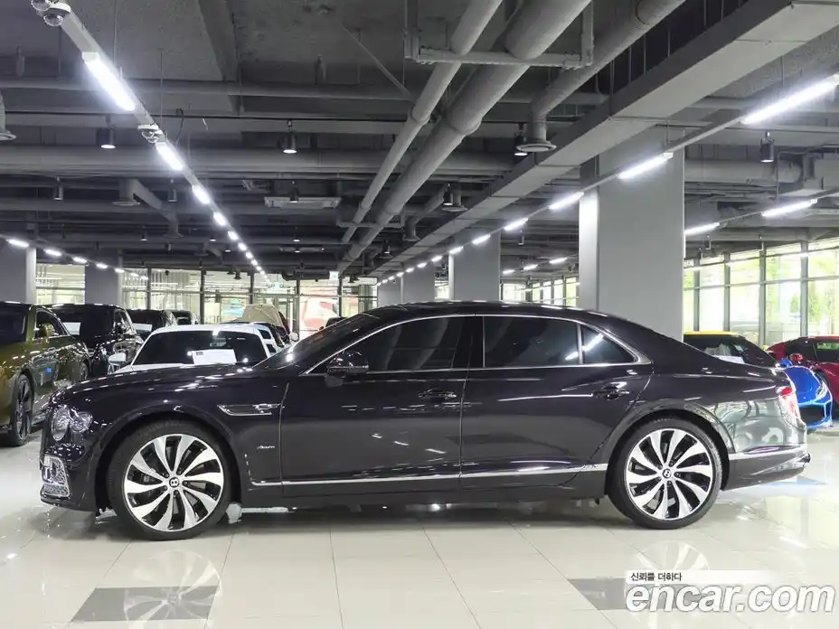 Bentley Flying Spur 2023 4.0 автомат (гидро), фото 2 Bentley Flying Spur 2023 4.0 автомат (гидро), фото 2