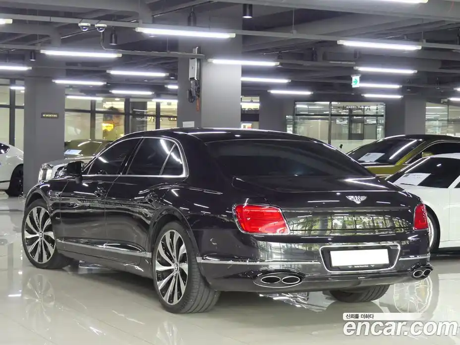 Bentley Flying Spur 2023 4.0 автомат (гидро), фото 3 Bentley Flying Spur 2023 4.0 автомат (гидро), фото 3