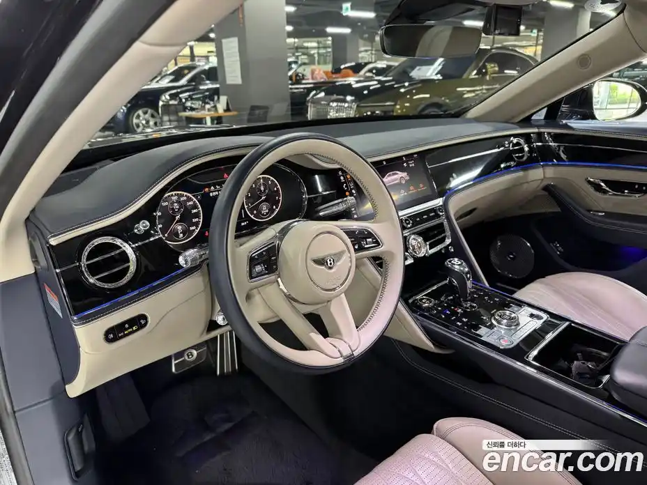 Bentley Flying Spur 2023 4.0 автомат (гидро), фото 4 Bentley Flying Spur 2023 4.0 автомат (гидро), фото 4