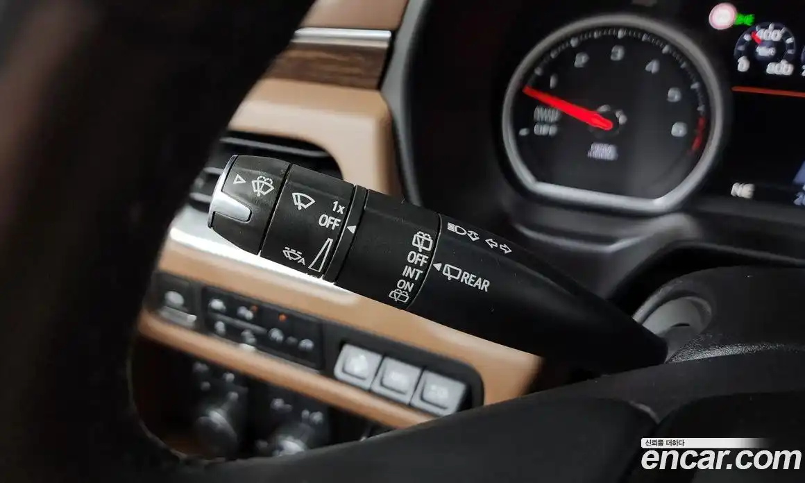 Chevrolet Surburban 2021 6.2 автомат (гидро), фото 28