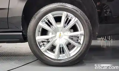 Chevrolet Surburban 2021 6.2 автомат (гидро), миниатюра 7