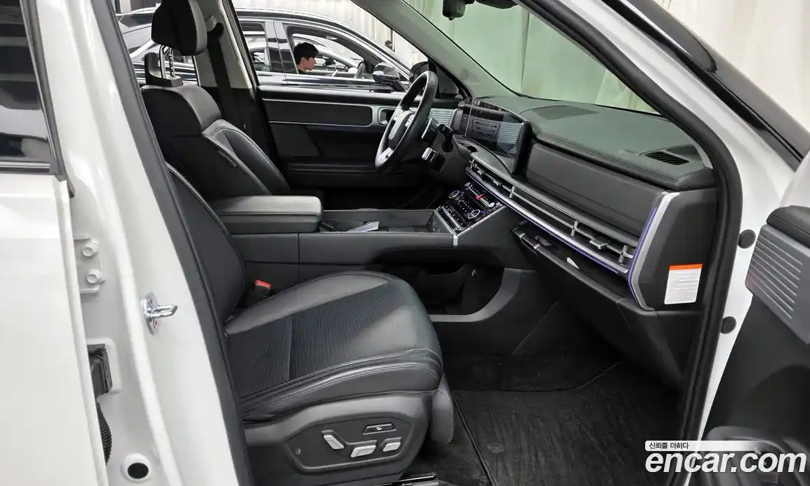 Hyundai Santa Fe 2023 1.6 автомат (гидро), фото 11