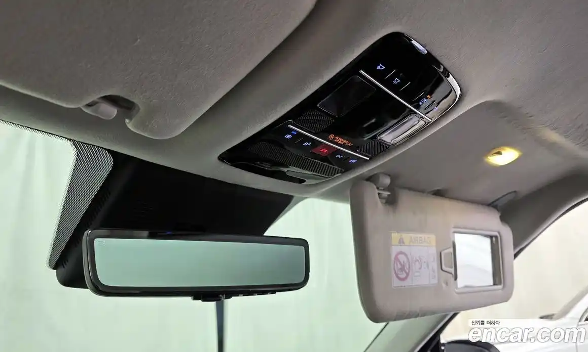 Hyundai Santa Fe 2023 1.6 автомат (гидро), фото 17