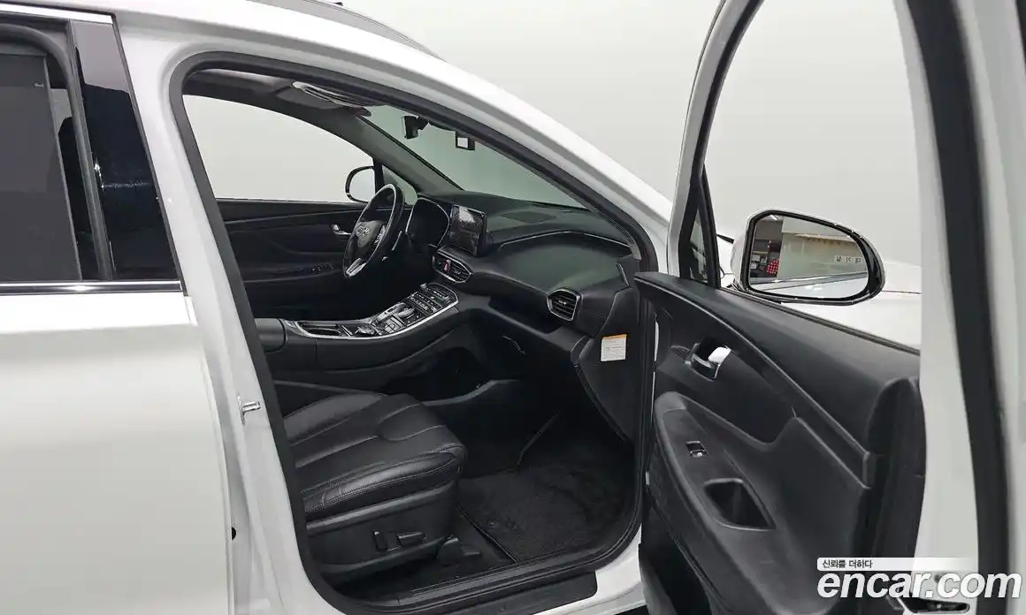 Hyundai Santa Fe 2023 1.6 автомат (гидро), фото 11
