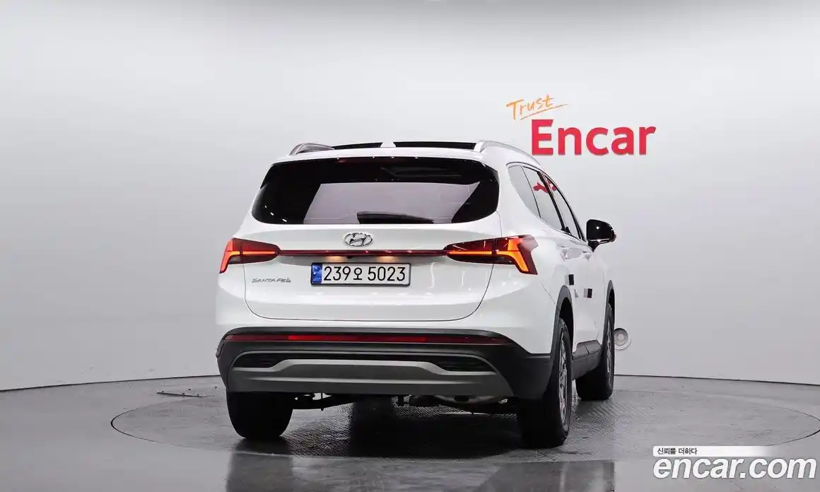 Hyundai Santa Fe 2023 1.6 автомат (гидро), фото 4
