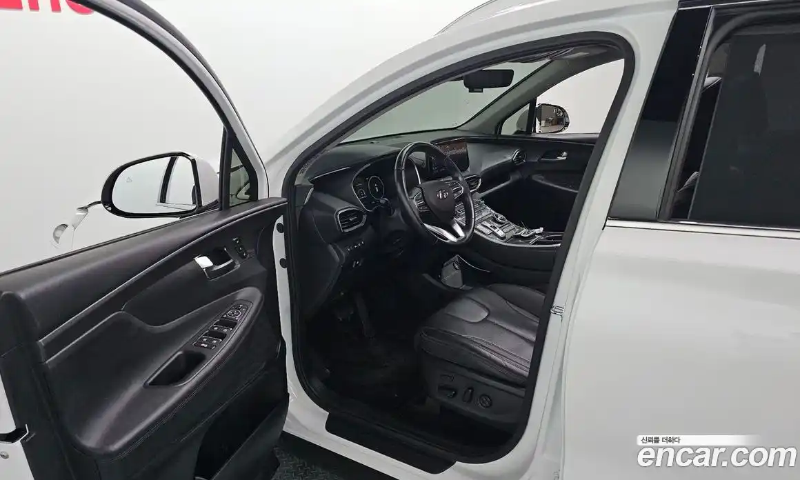 Hyundai Santa Fe 2023 1.6 автомат (гидро), фото 10