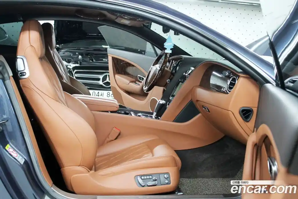 Bentley Continental 2015 6.0 автомат (гидро), фото 10 Bentley Continental 2015 6.0 автомат (гидро), фото 10