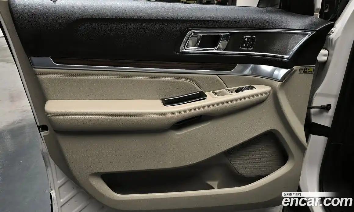 Ford Explorer 2018 2.3 автомат (гидро), фото 14