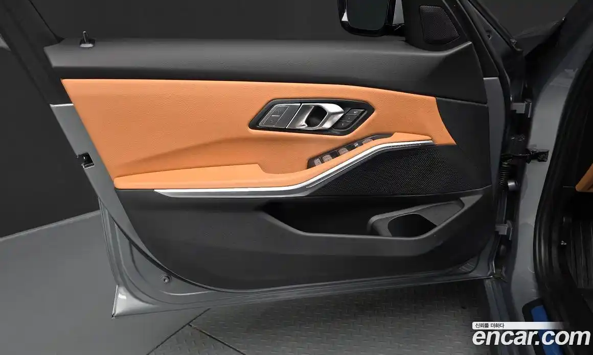 BMW 3 серия 2025 2.0 автомат (гидро), фото 14
