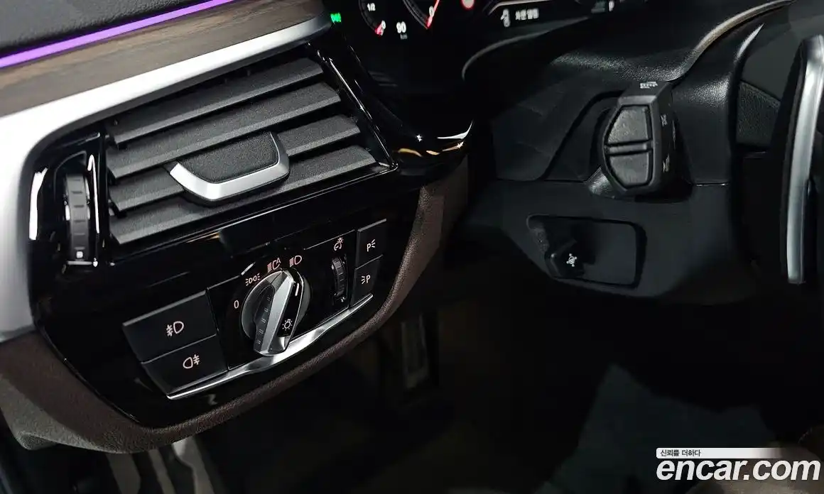 BMW 5 серия 2019 2.0 автомат (гидро), фото 26